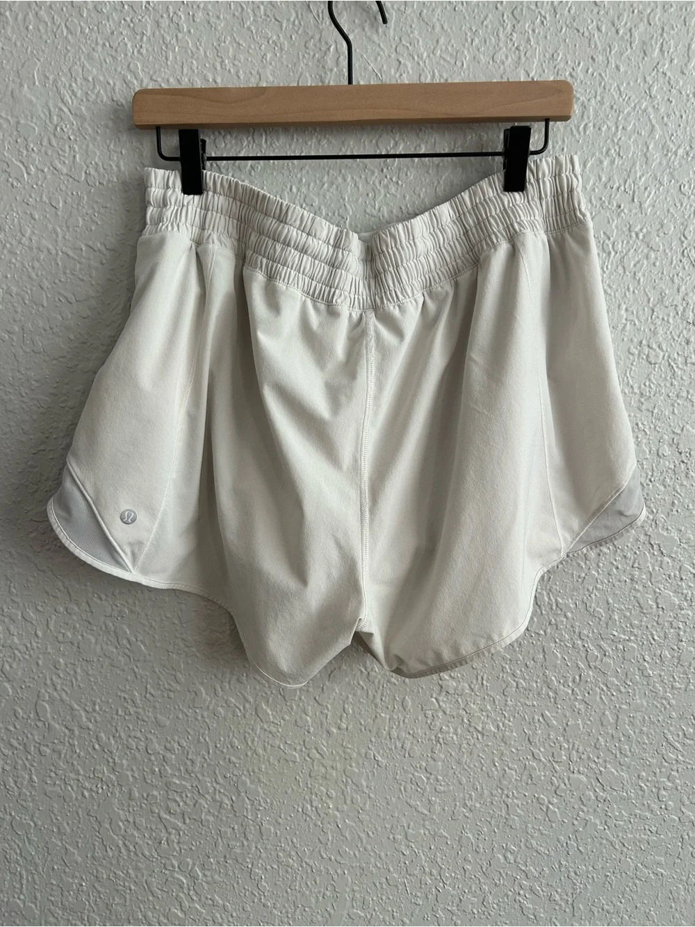 Lululemon Hotty Hot High-Rise Lined Short 4